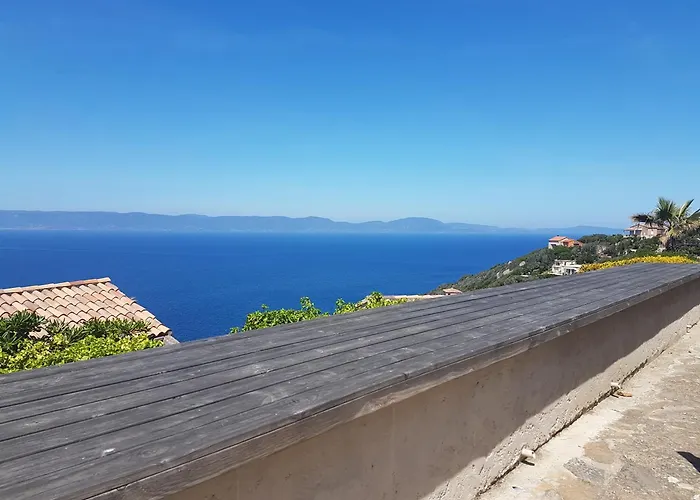 Studio climatisé île naturiste du Levant