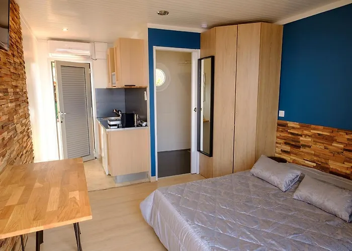 Studio climatisé île naturiste du Levant
